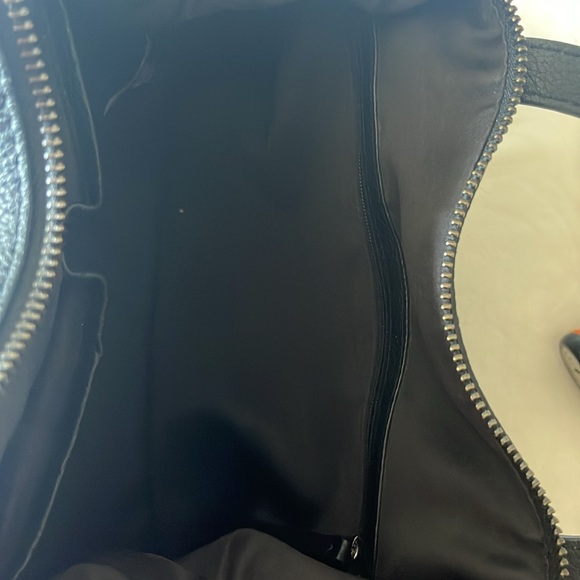 T Tahari "Skyler" Pebbled Leather Whipstitched Satchel w/ Removable Strap - Picture 11 of 15